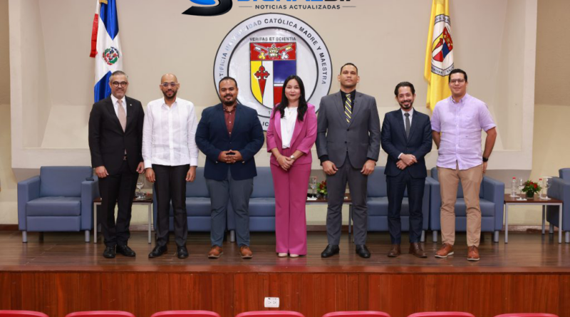 República Dominicana establece estrategia para impulsar la transformación digital de la administración pública